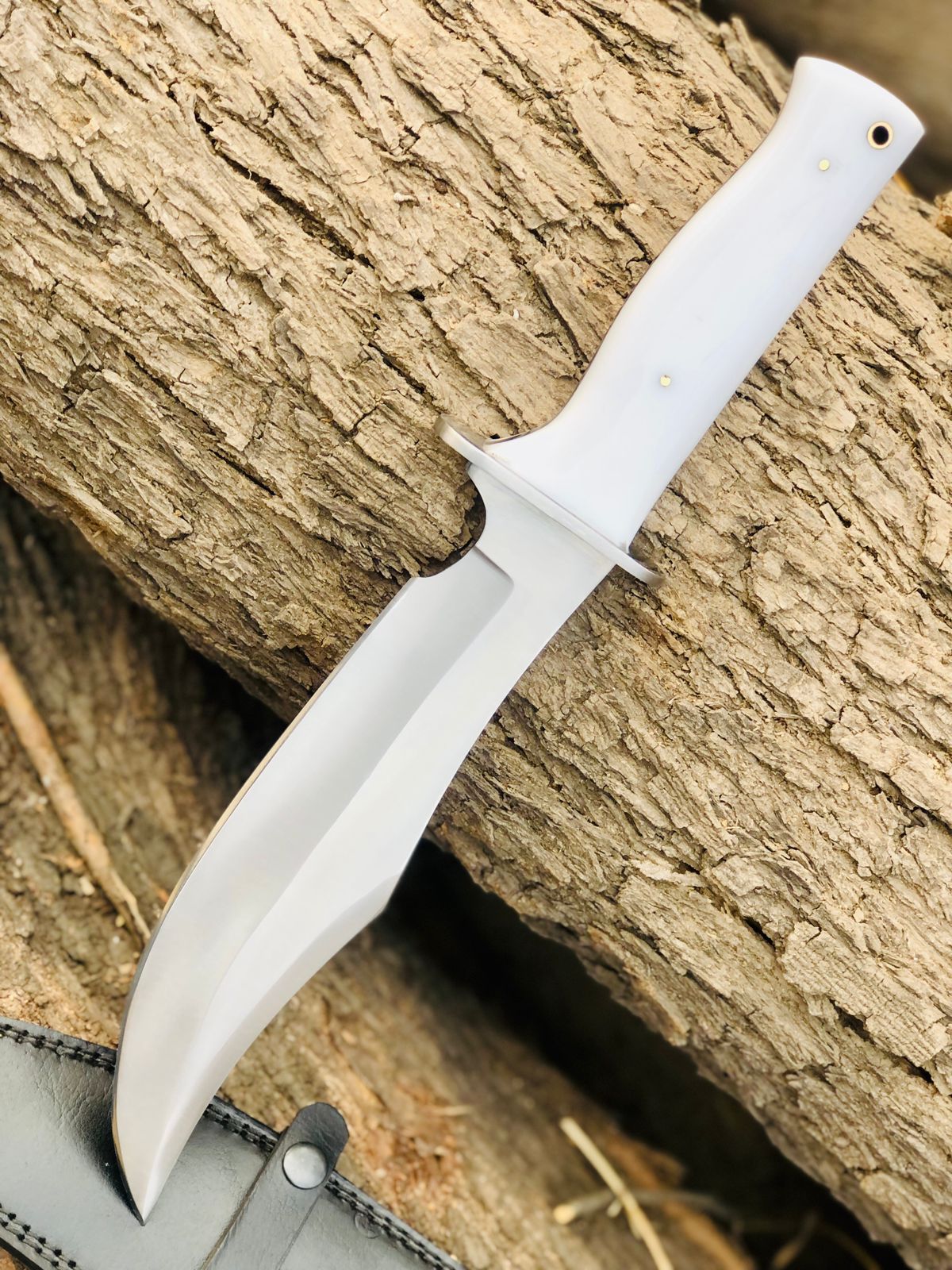 CUSTOM HANDMADE D2 TOOL STEEL BLADE HUNTING SURVIVAL BOWIE KNIFE RESIN HANDLE WITH LEATHER SHEATH