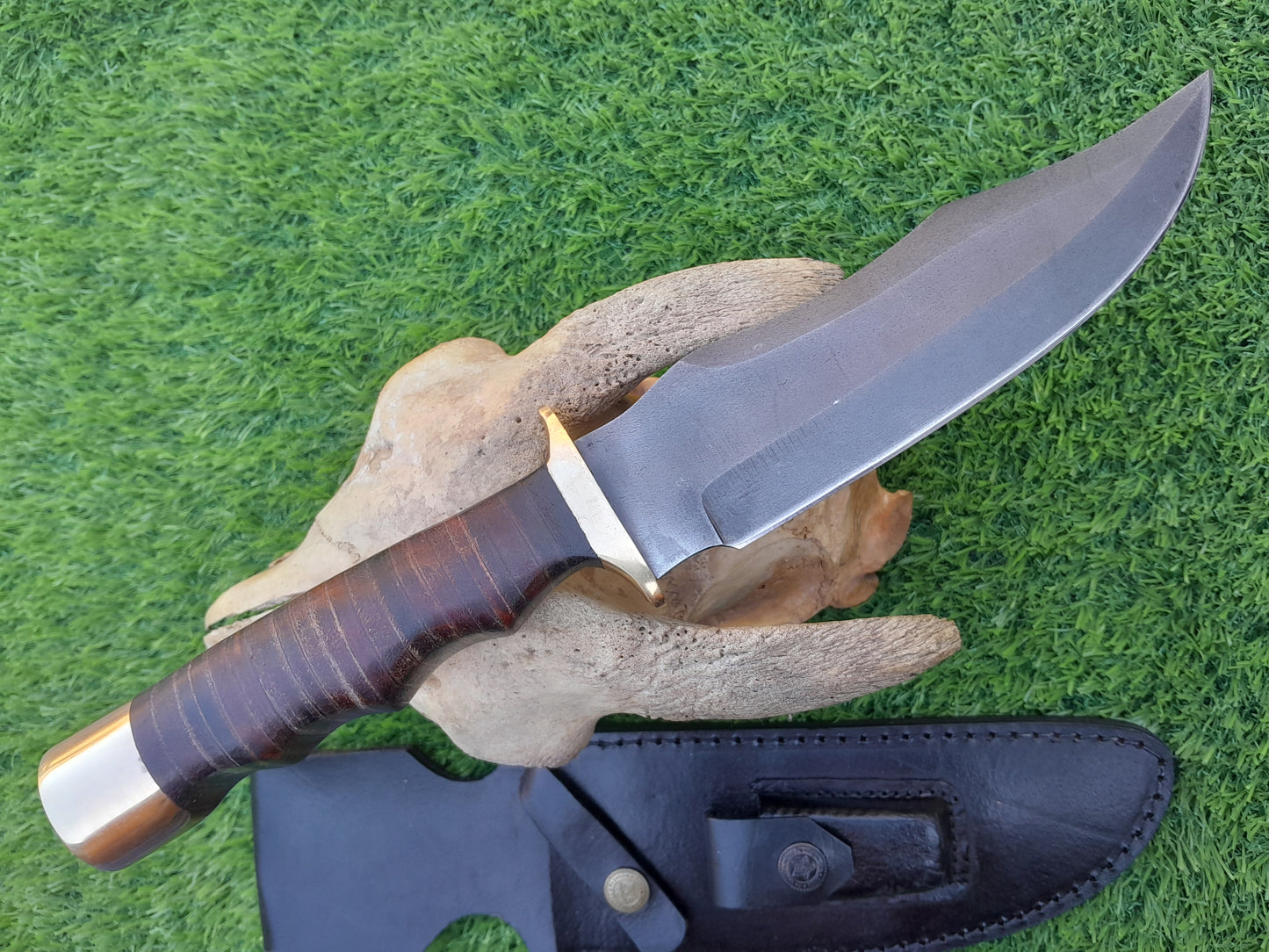 CUSTOM HANDMADE CARBON STEEL BLADE HUNTING SURVIVAL CAMPING BOWIE KNIFE LEATHER HANDLE WITH LEATHER SHEATH