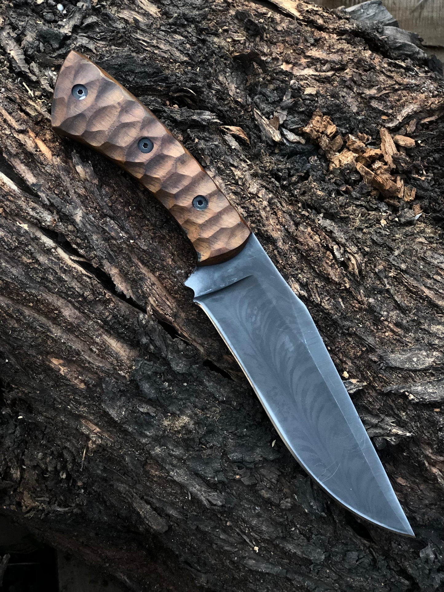 CUSTOM HANDMADE CARBON STEEL BLADE HUNTING BOWIE KNIFE WOODEN HANDLE WITH LEATHER SHEATH