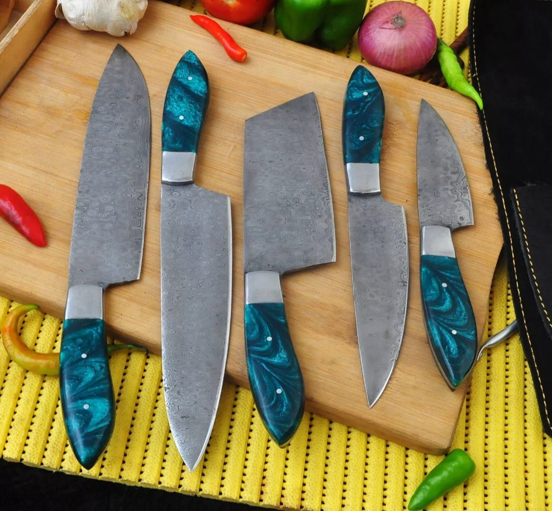 CUSTOM HANDMADE DAMASCUS STEEL BLADES 5 PCS BBQ KITCHEN CHEF KNIFE SET RESIN HANDLES WITH LEATHER BAG