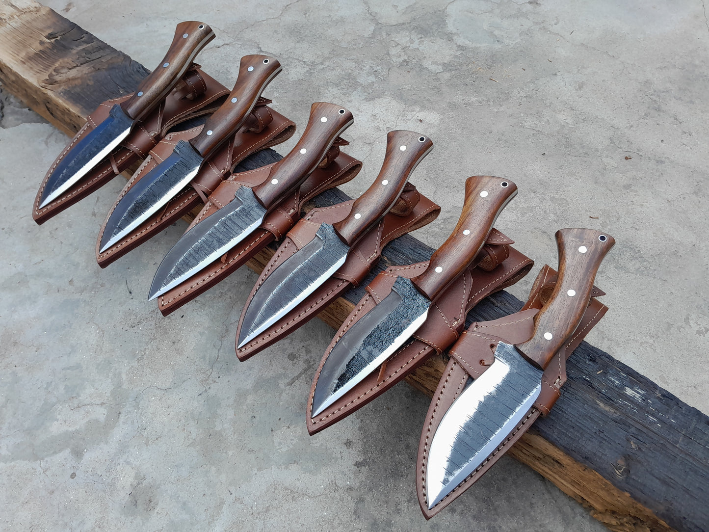 CUSTOM HANDMADE SET OF 6 CARBON STEEL BLADES HUNTING SURVIVAL CAMPING KNIVES WOODEN HANDLES WITH LEATHER SHEATHS