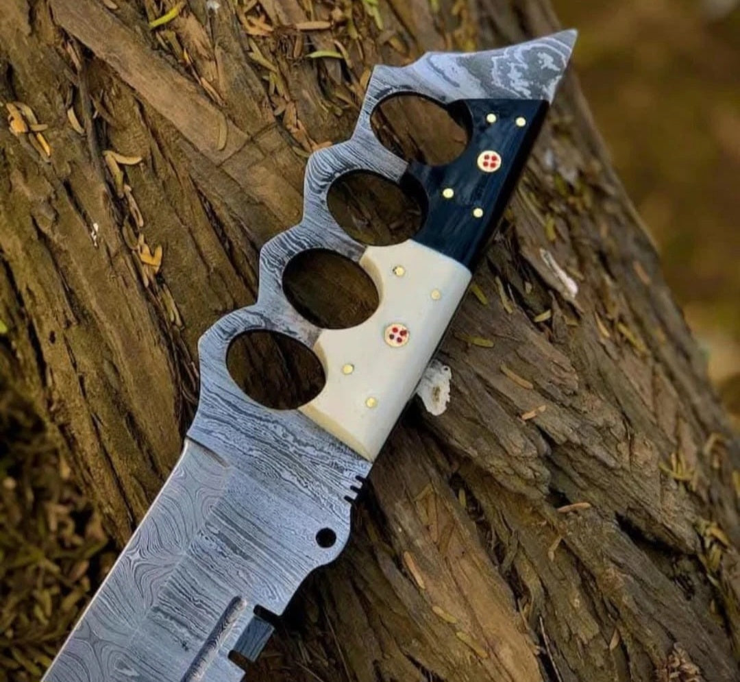 CUSTOM HANDMADE DAMASCUS STEEL BLADE HUNTING SURVIVAL CAMPING BOWIE KNIFE BONE & HORN HANDLE WITH LEATHER SHEATH