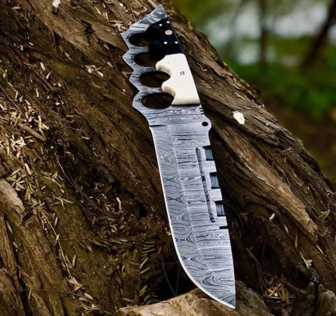 CUSTOM HANDMADE DAMASCUS STEEL BLADE HUNTING SURVIVAL CAMPING BOWIE KNIFE BONE & HORN HANDLE WITH LEATHER SHEATH
