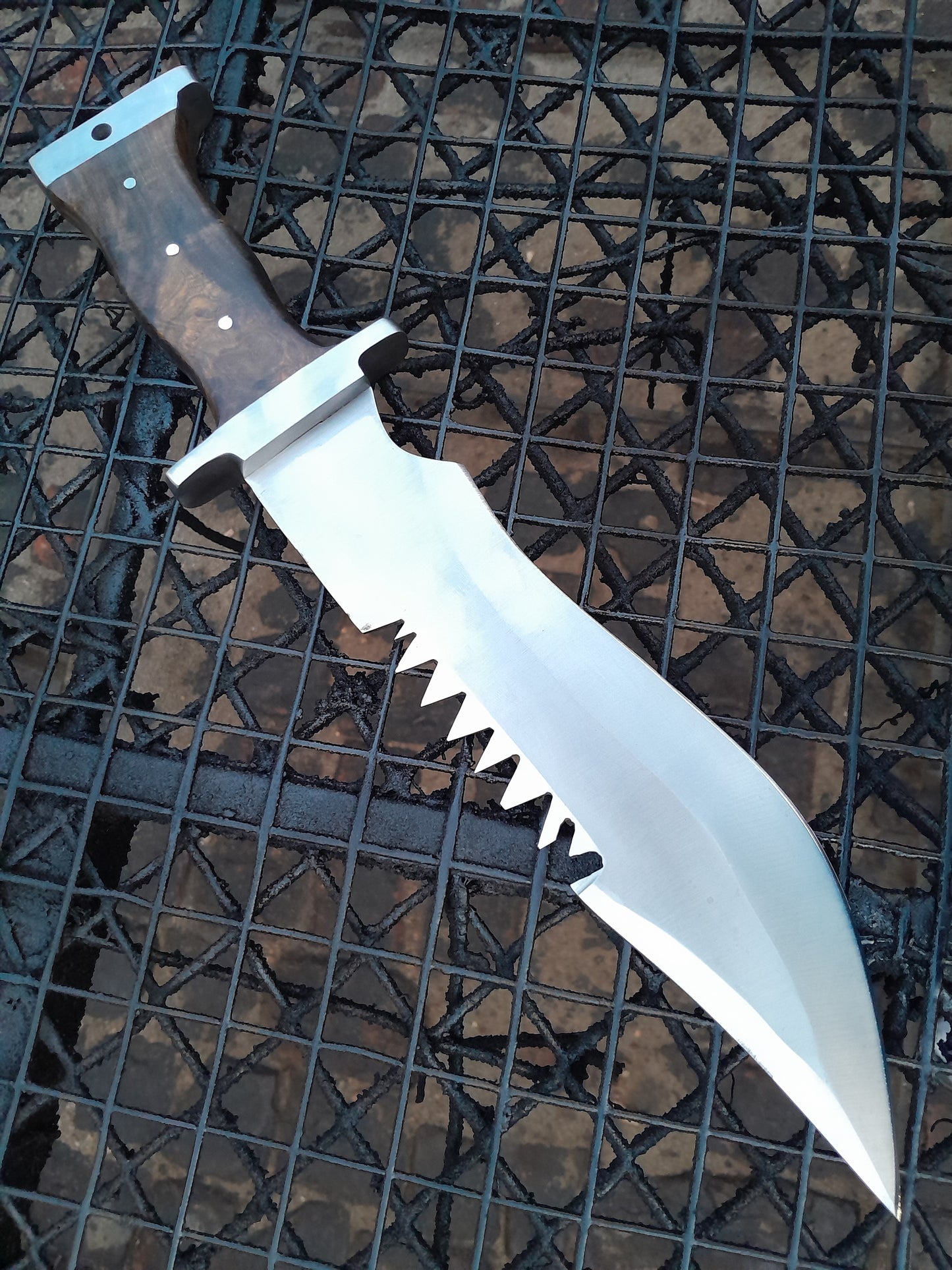 CUSTOM HANDMADE 1095 CARBON STEEL HUNTING SURVIVAL CAMPING BOWIE KNIFE WOODEN HANDLE WITH LEATHER SHEATH