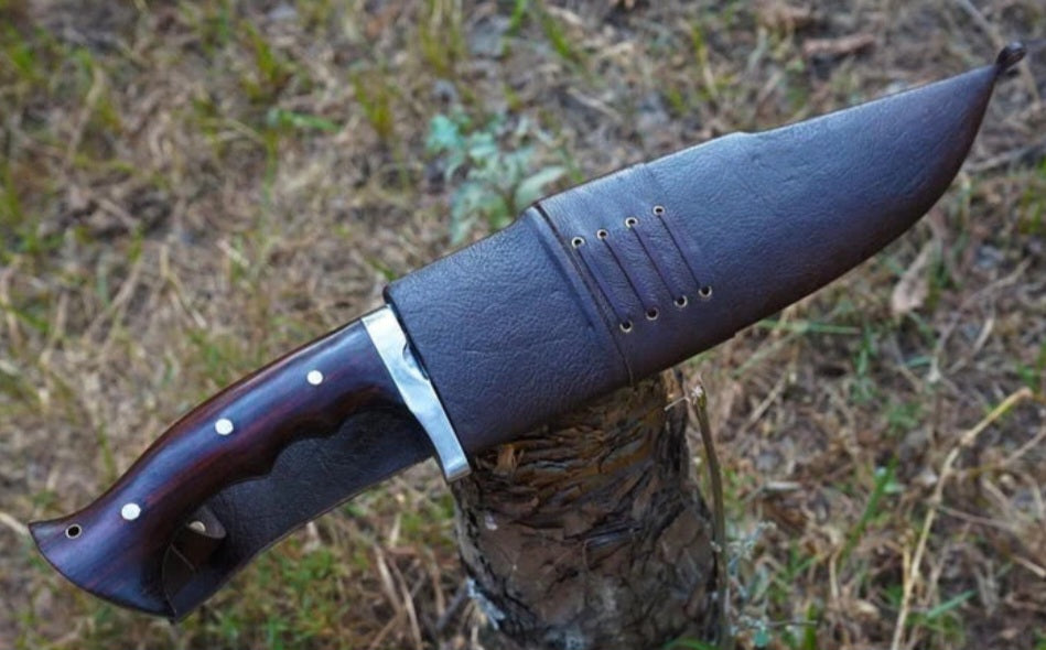 CUSTOM HANDMADE 1095 CARBON STEEL BLADE HUNTING SURVIVAL CAMPING BOWIE KNIFE WOODEN HANDLE WITH LEATHER SHEATH