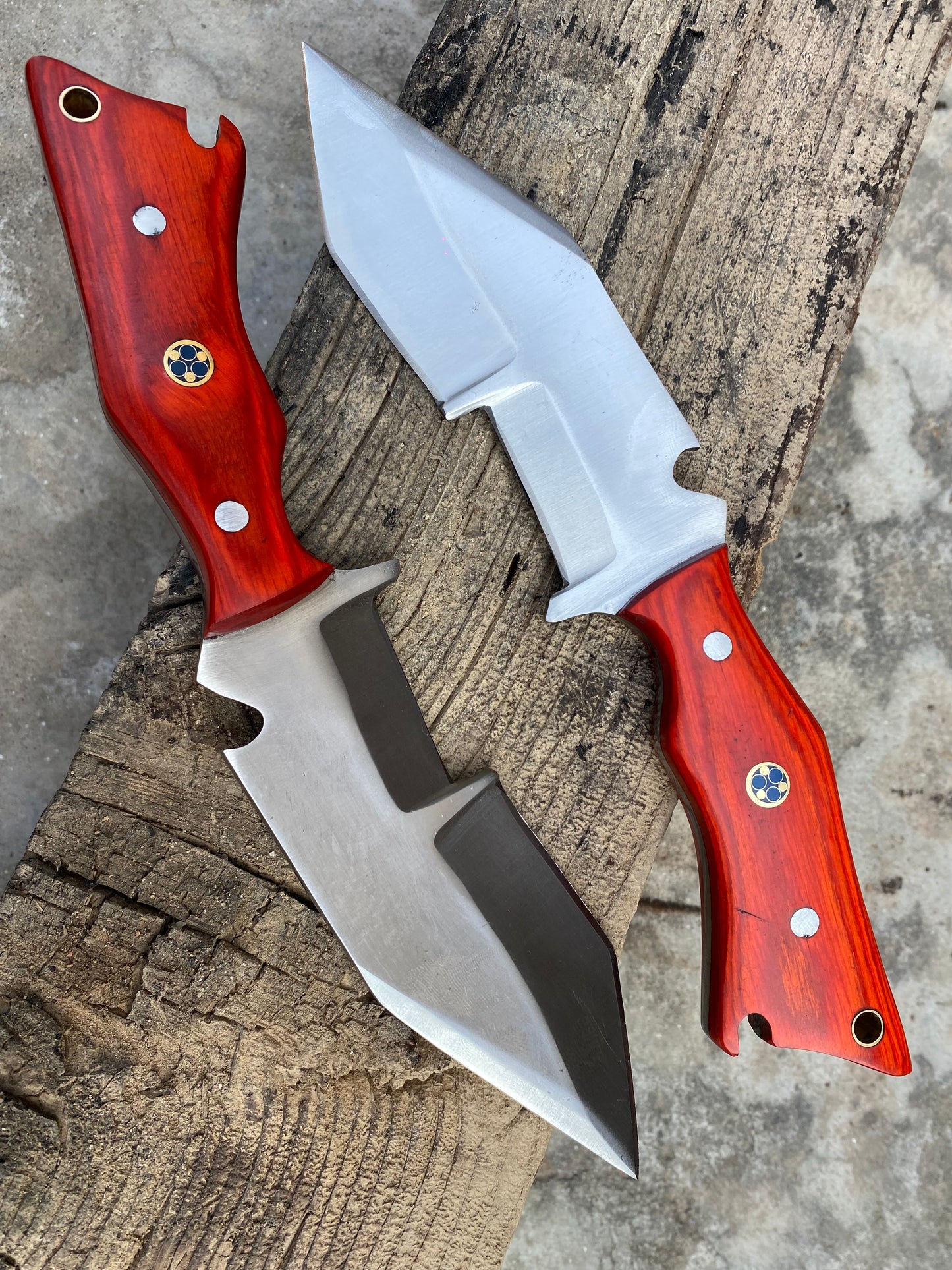 Custom Handmade J2 steel handmade hunting bowie knife with exquisite wooden handle and leather sheath