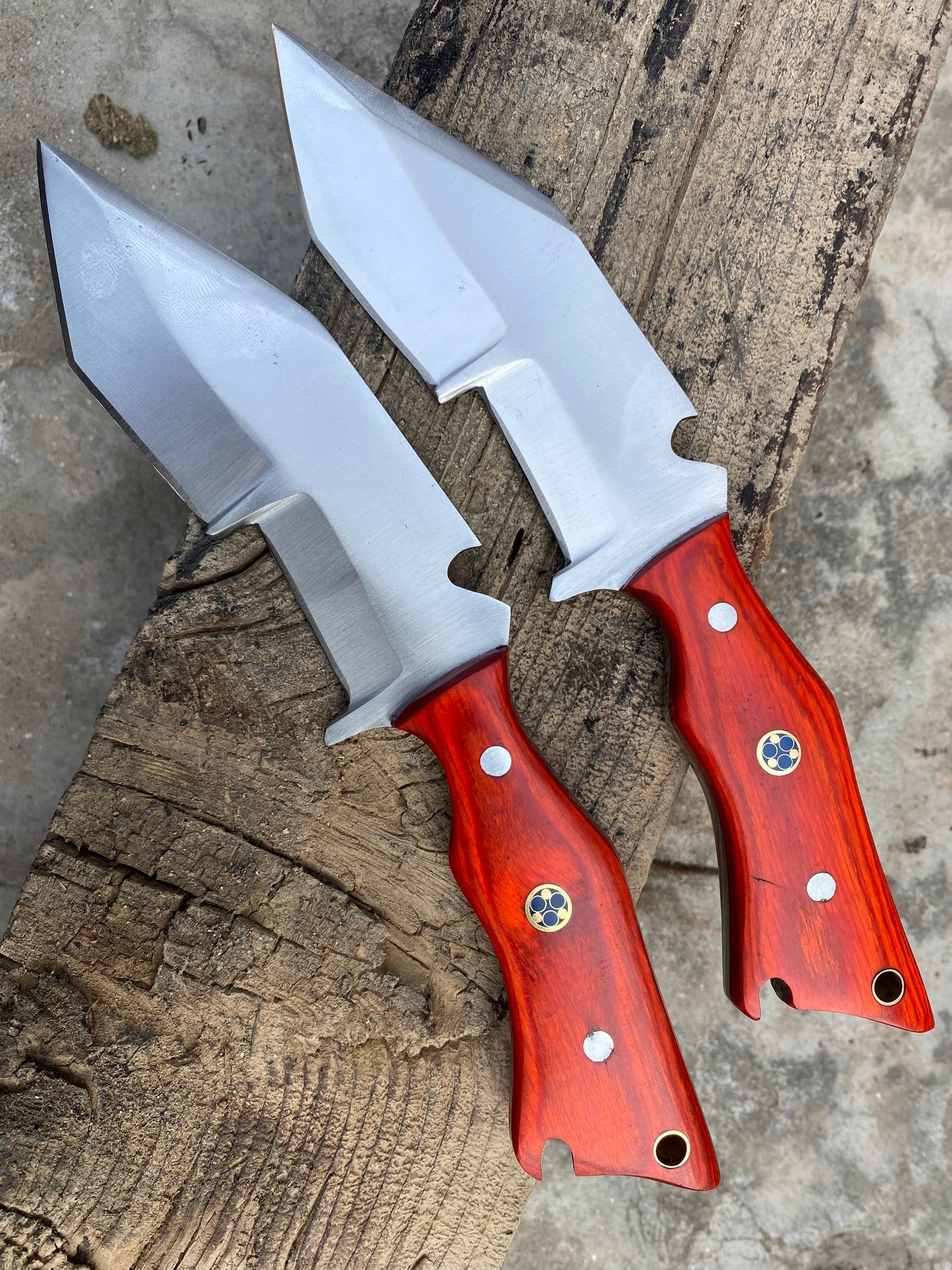 Custom Handmade J2 steel handmade hunting bowie knife with exquisite wooden handle and leather sheath