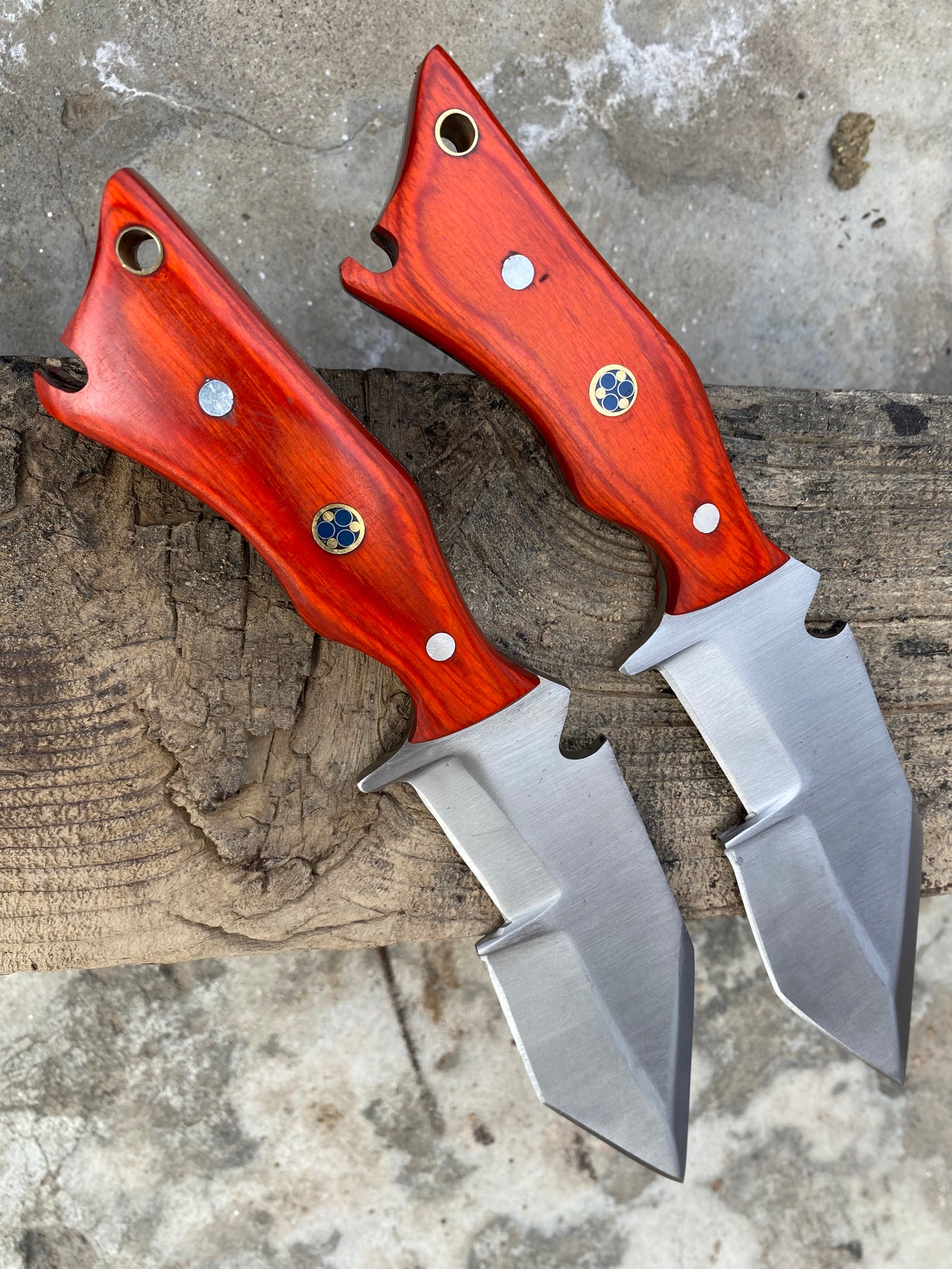 Custom Handmade J2 steel handmade hunting bowie knife with exquisite wooden handle and leather sheath