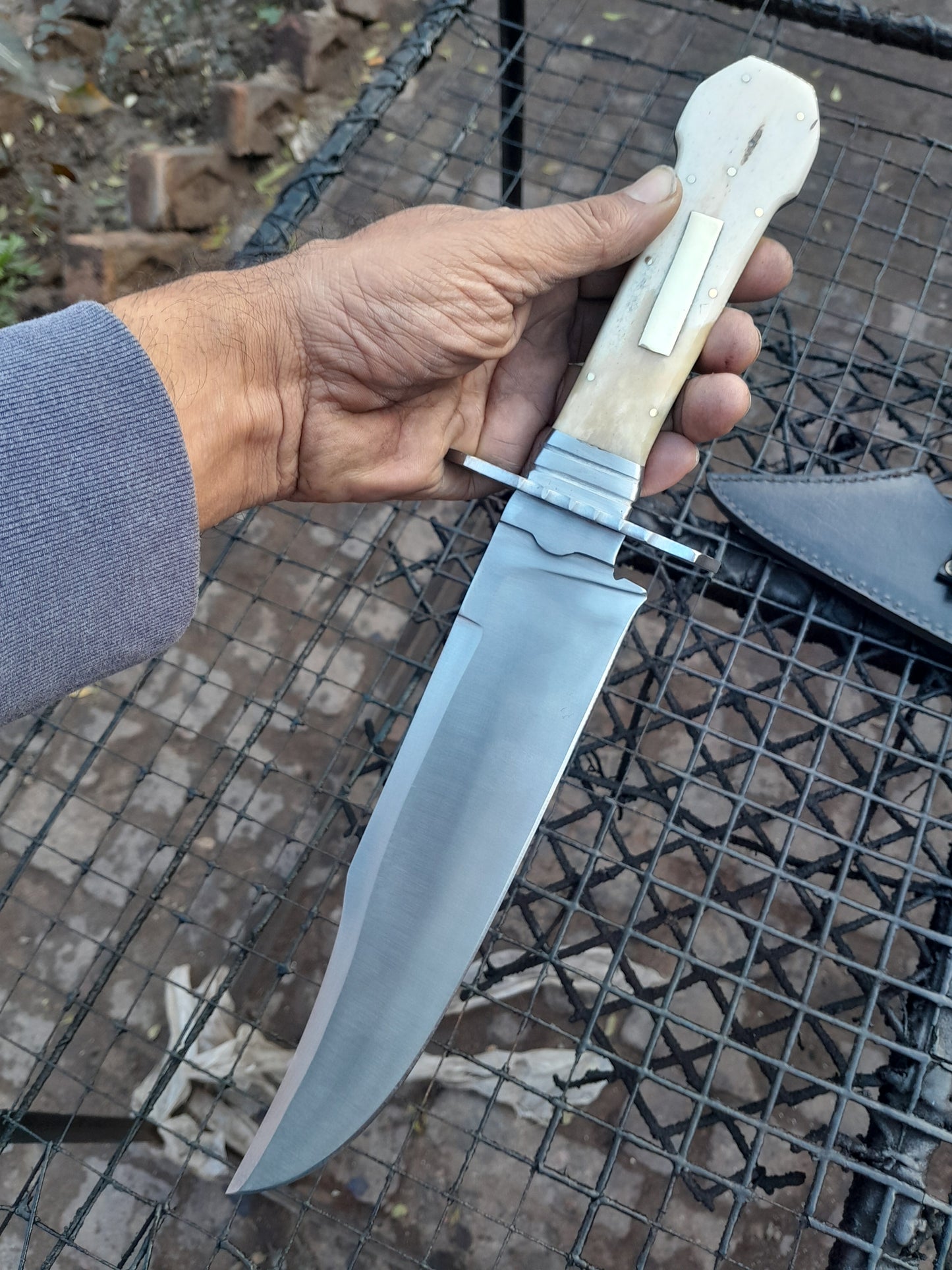 CUSTOM HANDMADE CARBON STEEL BLADE HUNTING SURVIVAL CAMPING BOWIE KNIFE BONE HANDLE WITH LEATHER SHEATH