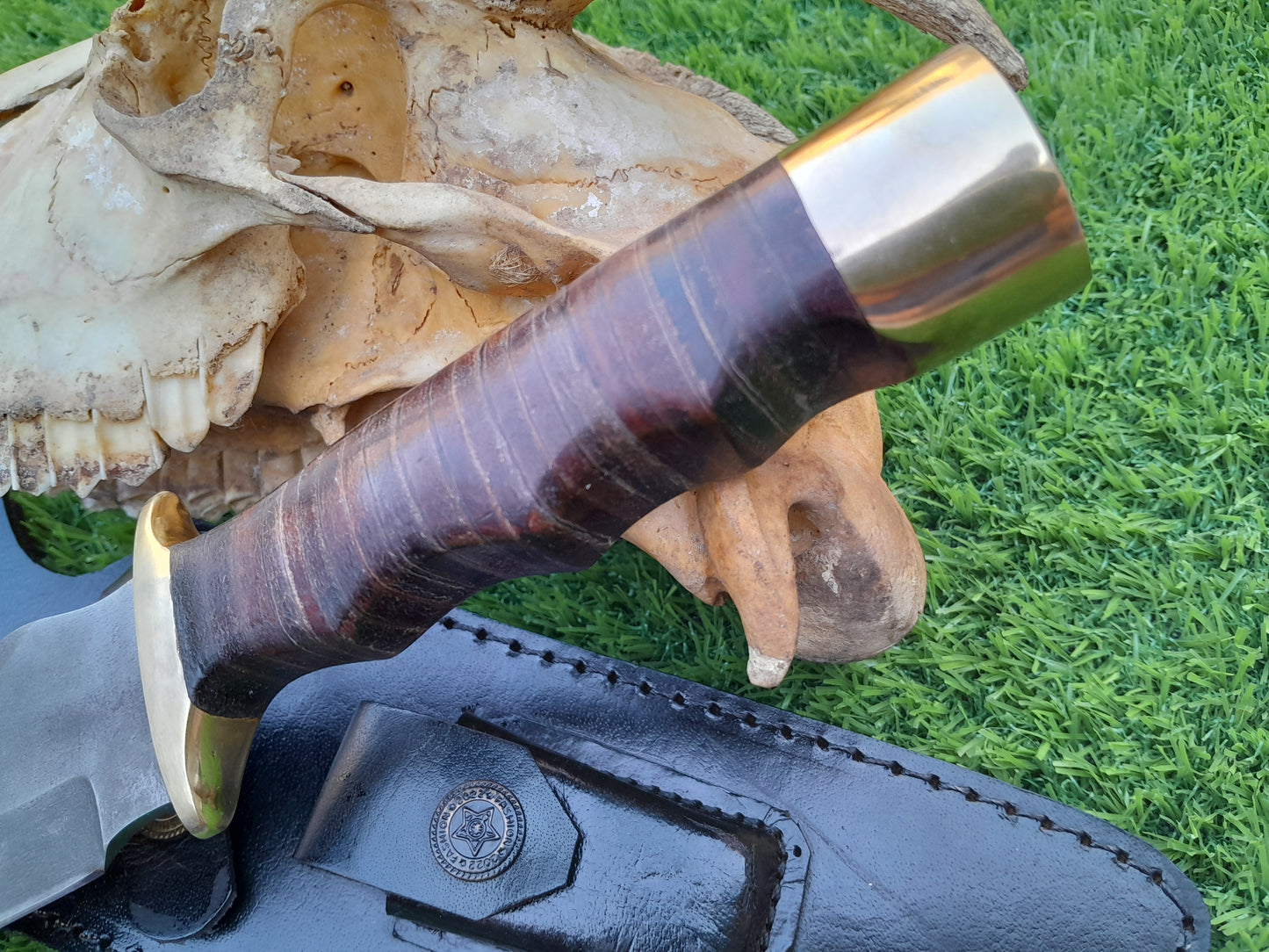 CUSTOM HANDMADE CARBON STEEL BLADE HUNTING SURVIVAL CAMPING BOWIE KNIFE LEATHER HANDLE WITH LEATHER SHEATH