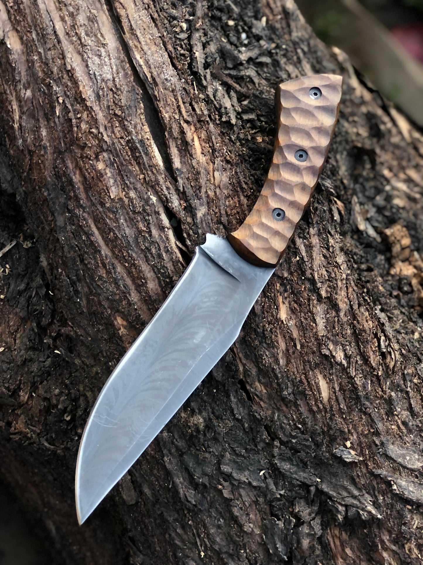 CUSTOM HANDMADE CARBON STEEL BLADE HUNTING BOWIE KNIFE WOODEN HANDLE WITH LEATHER SHEATH