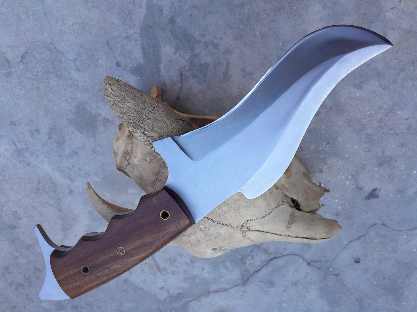 CUSTOM HANDMADE CARBON STEEL BLADE HUNTING BOWIE KNIFE WOODEN HANDLE WITH LEATHER SHEATH