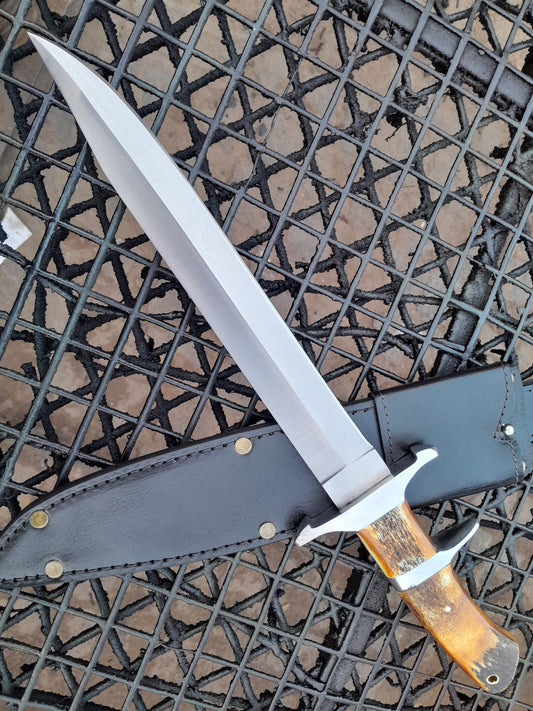 CUSTOM HANDMADE D2 TOOL STEEL BLADE HUNTING SURVIVAL CAMPING BOWIE KNIFE STAG/ANTLER HANDLE WITH LEATHER SHEATH