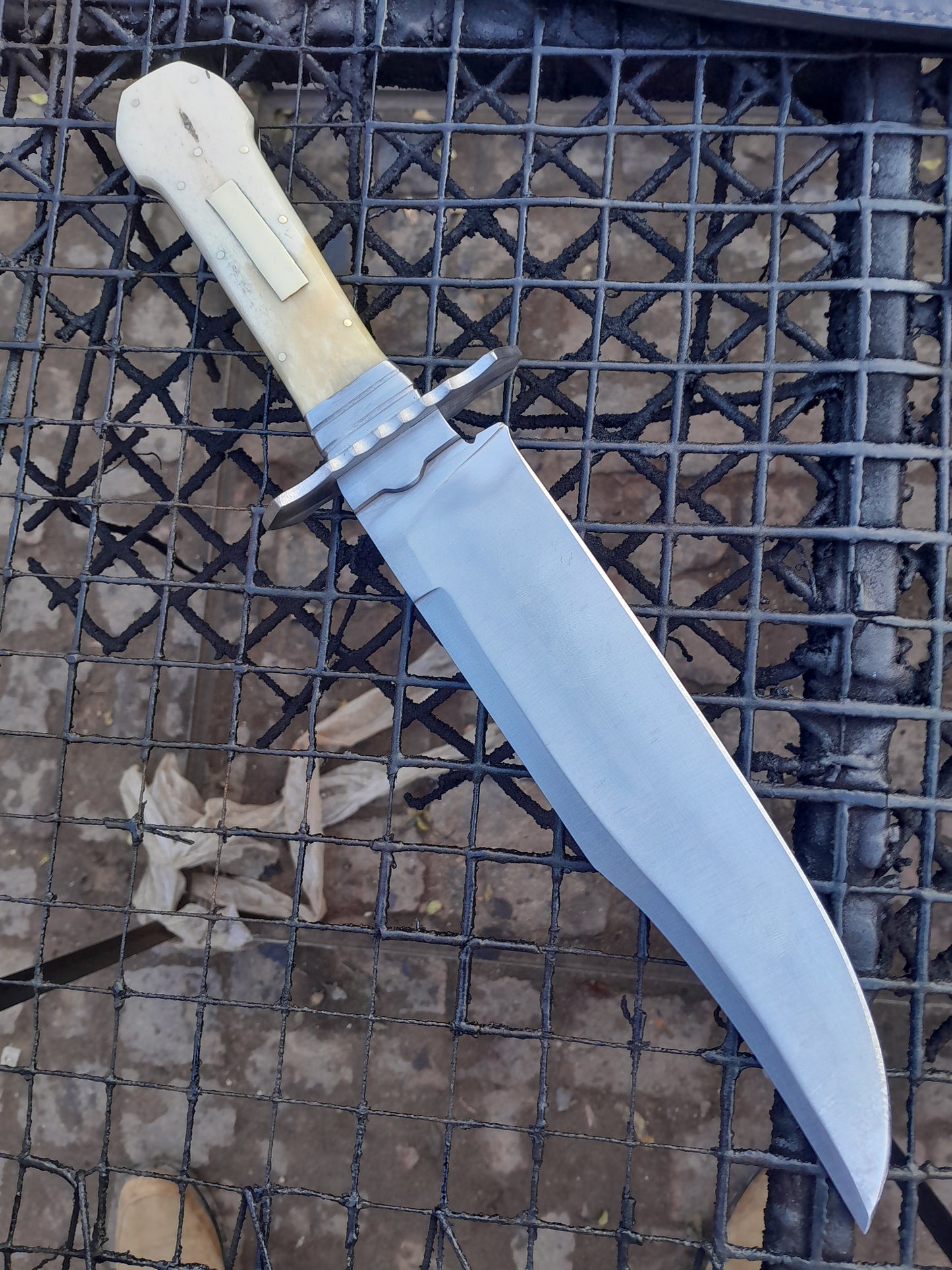 CUSTOM HANDMADE CARBON STEEL BLADE HUNTING SURVIVAL CAMPING BOWIE KNIFE BONE HANDLE WITH LEATHER SHEATH